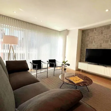 H7072 Luxury Apartamento *